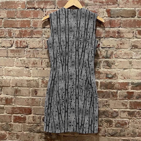L'Agence Abstract Print June Sheath Dress in Black and White Size 2 - Picture 8 of 8
